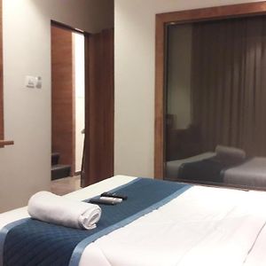 Shine Hospitality Palace